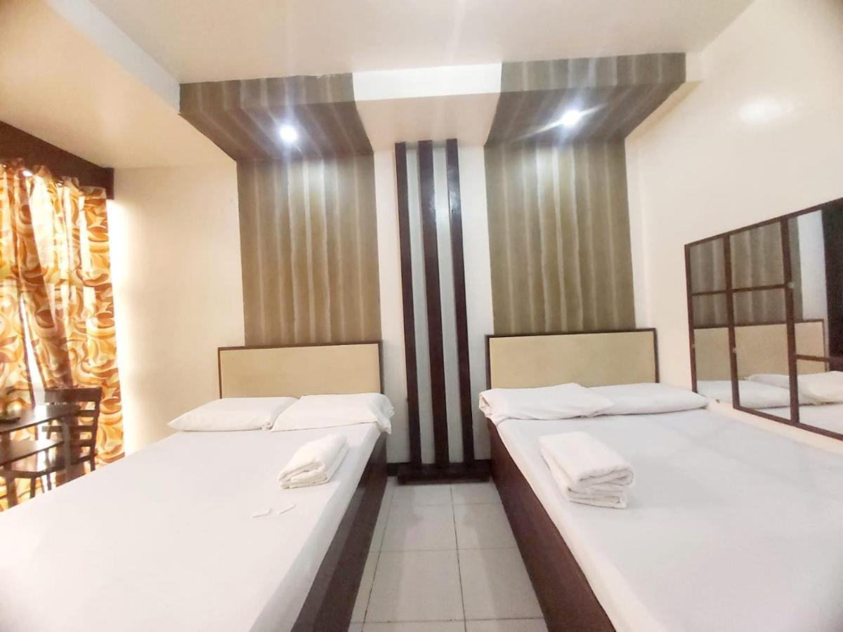 Cosmo Hotel Espana Near Ust マニラ市 エクステリア 写真