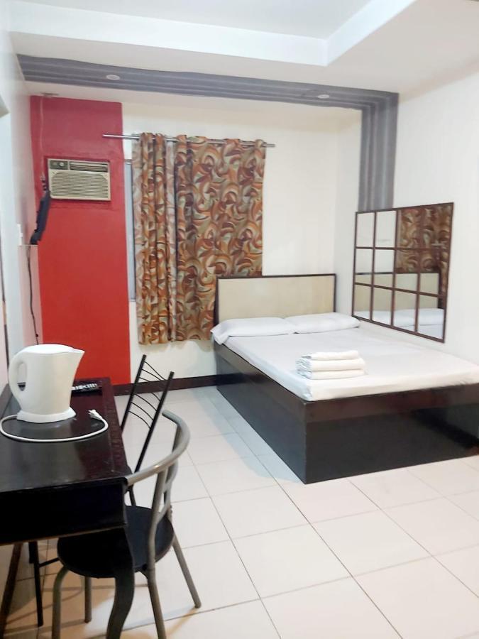 Cosmo Hotel Espana Near Ust マニラ市 エクステリア 写真