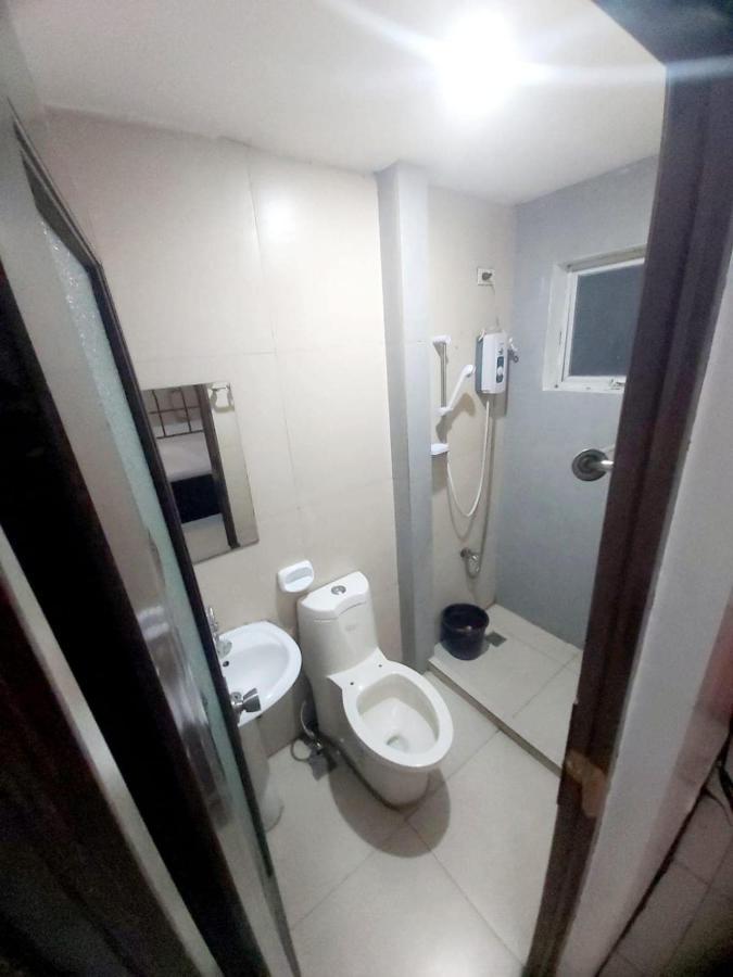 Cosmo Hotel Espana Near Ust マニラ市 エクステリア 写真
