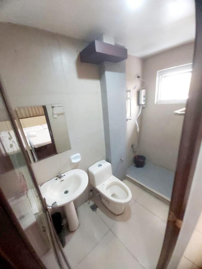 Cosmo Hotel Espana Near Ust マニラ市 エクステリア 写真